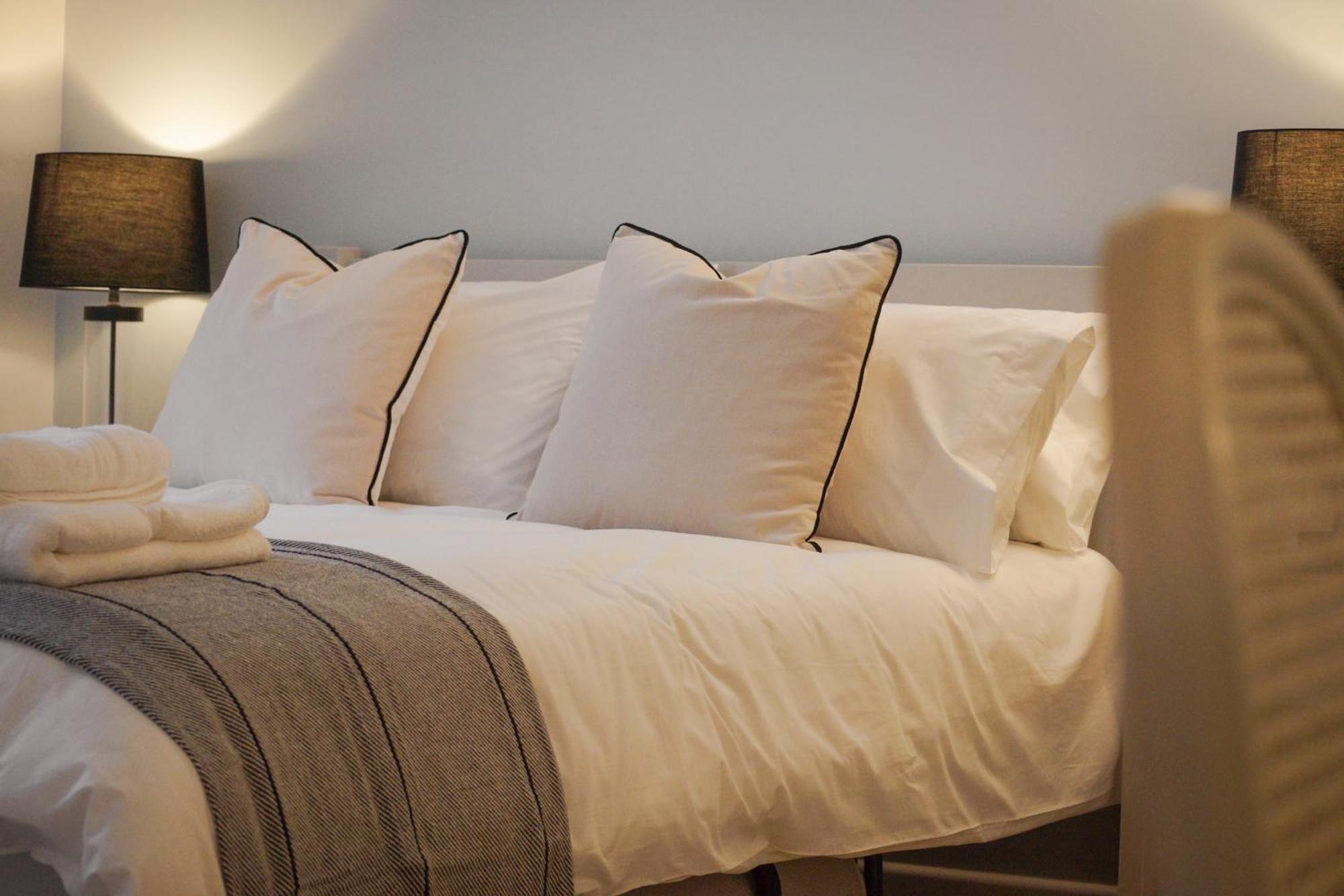 Lemon Tree - Newly Refurbished Coastal Hotel *