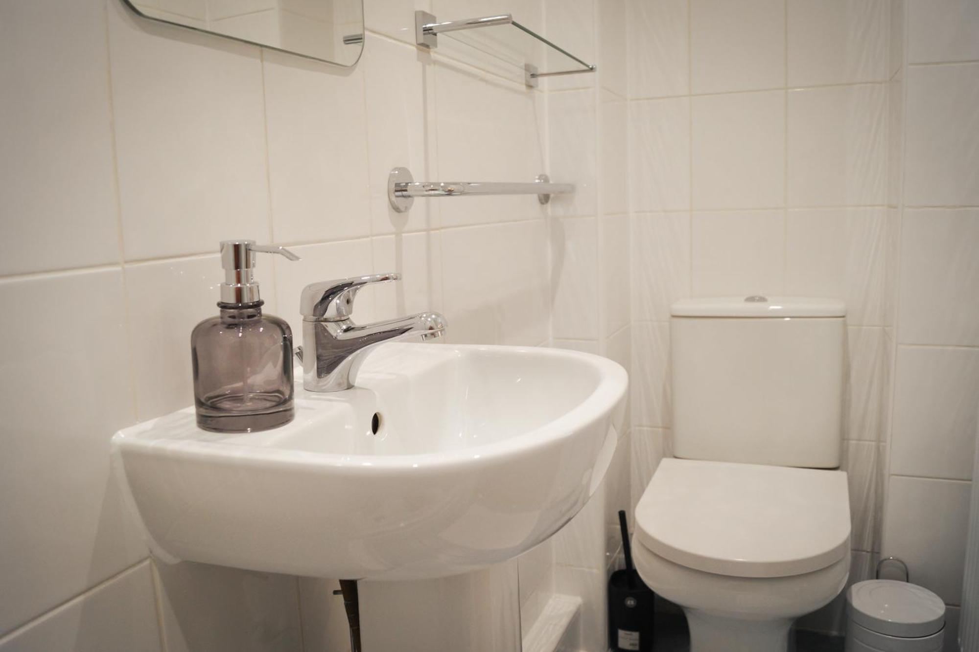 Lemon Tree - Newly Refurbished Coastal Hotel Swyre